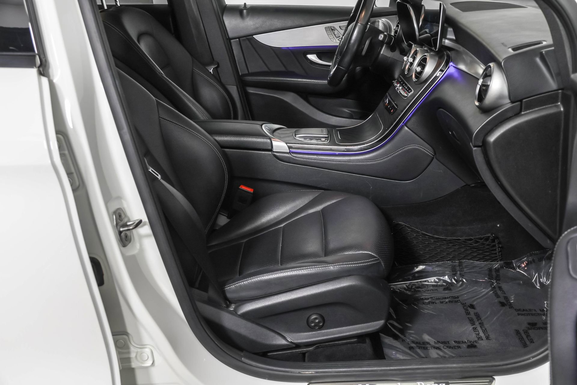 Used 2020 Mercedes-Benz GLC 300 4MATIC image 43