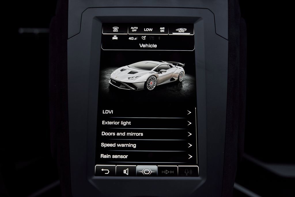 Used 2024 Lamborghini Huracan STO RWD image 69