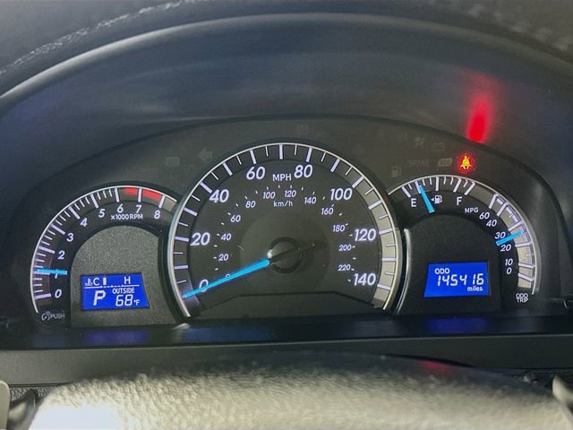 Used 2012 Toyota Camry SE FWD image 5