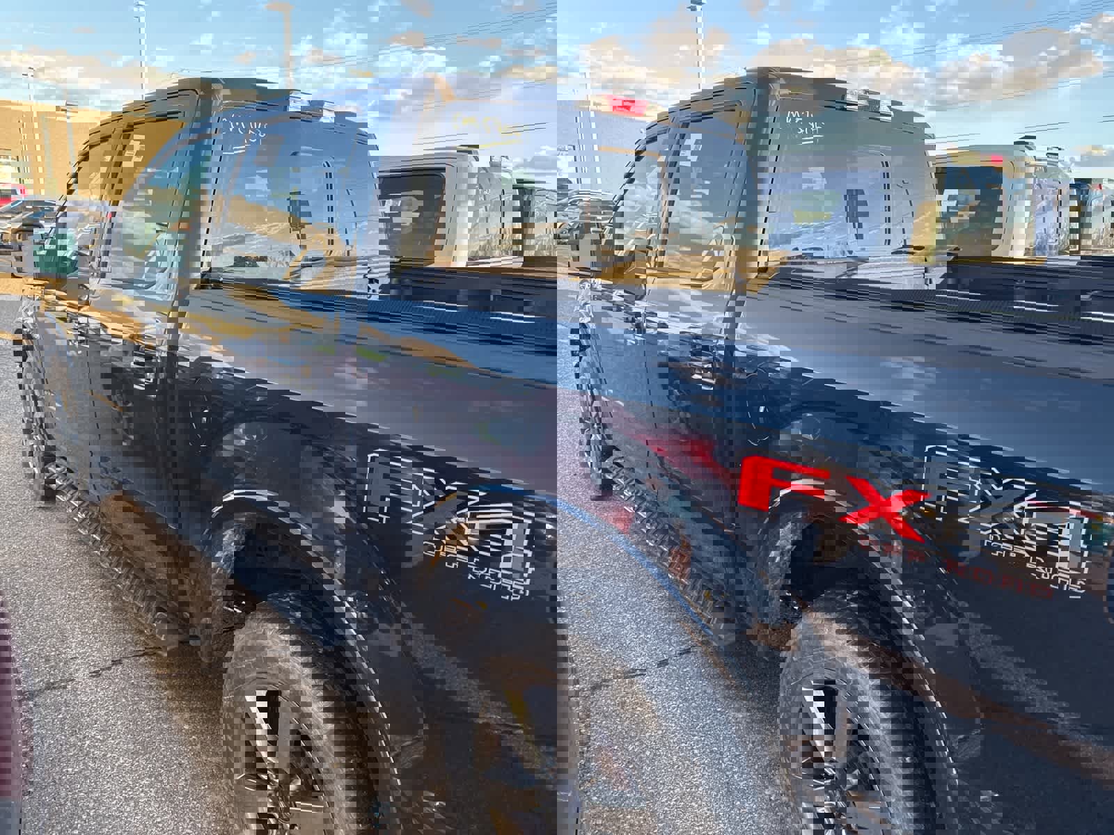 Used 2017 Ford F150 XLT w/ Equipment Group 302A Luxury image 6