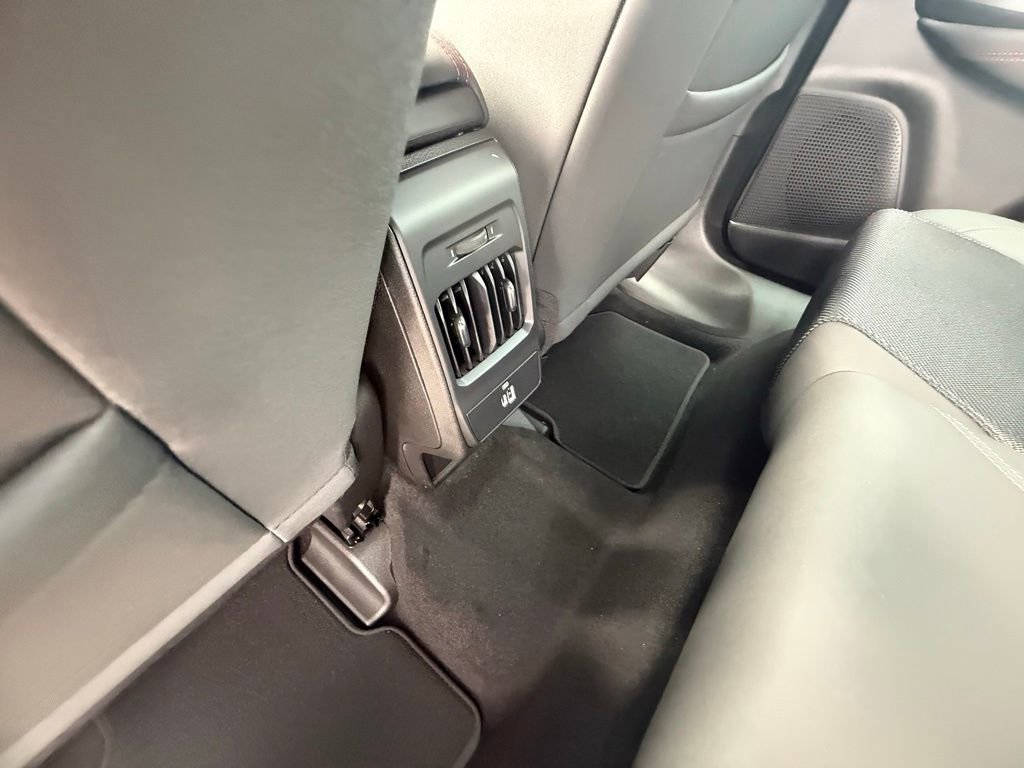 New 2025 Dodge Hornet R/T w/ R/T Blacktop Package image 26