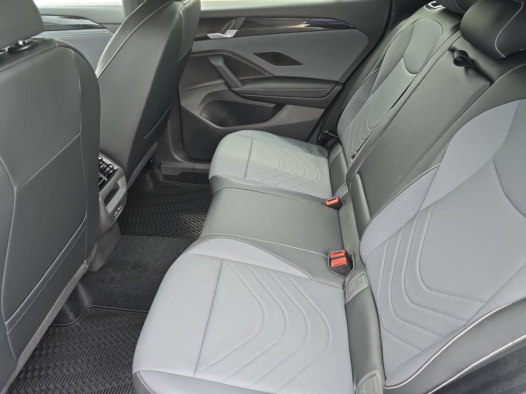 New 2026 Volkswagen Tiguan SE R-Line AWD/4WD image 35