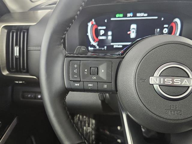 New 2025 Nissan Pathfinder Platinum AWD/4WD image 34