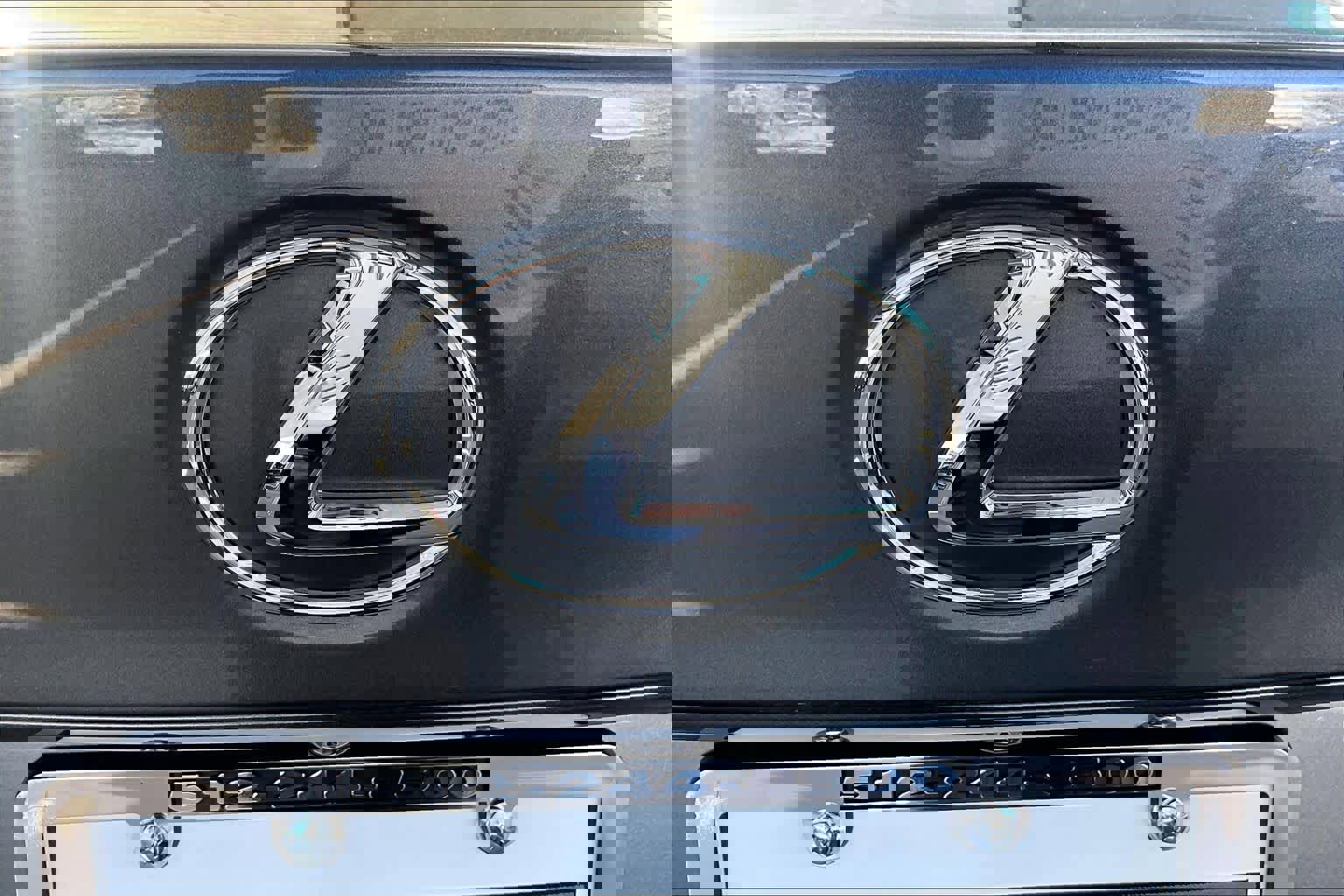 Used 2019 Lexus IS 300 image 29