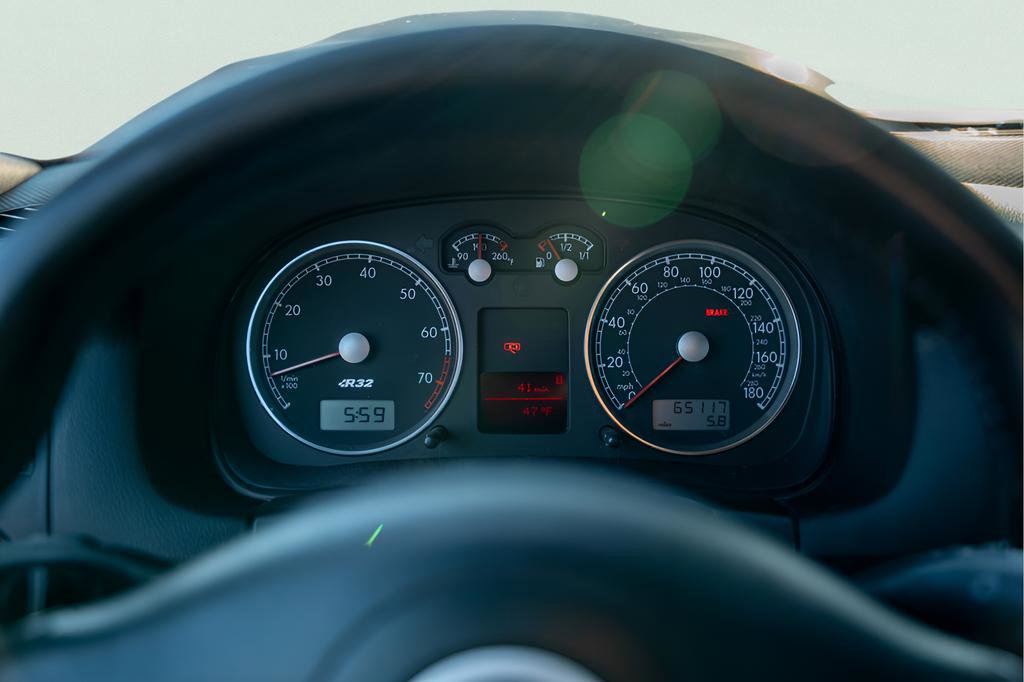 Used 2004 Volkswagen R32 image 28