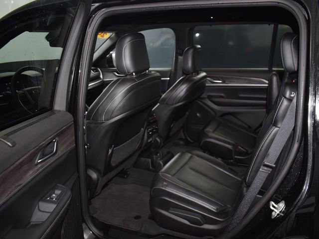Used 2024 Jeep Grand Cherokee L Limited w/ Luxury Tech Group II image 31