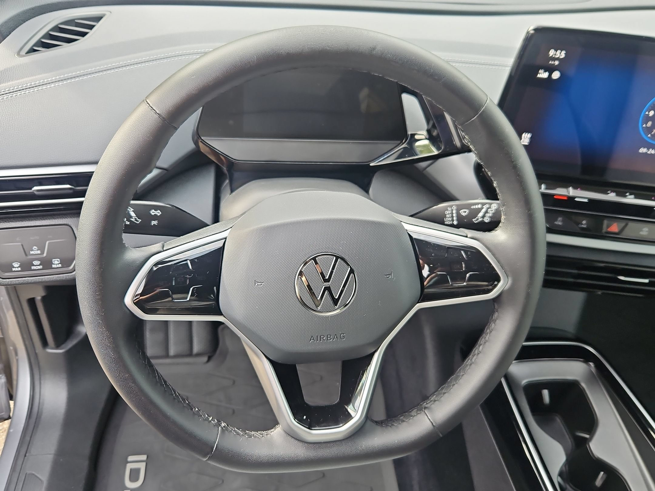Used 2023 Volkswagen ID.4 Pro AWD/4WD image 14