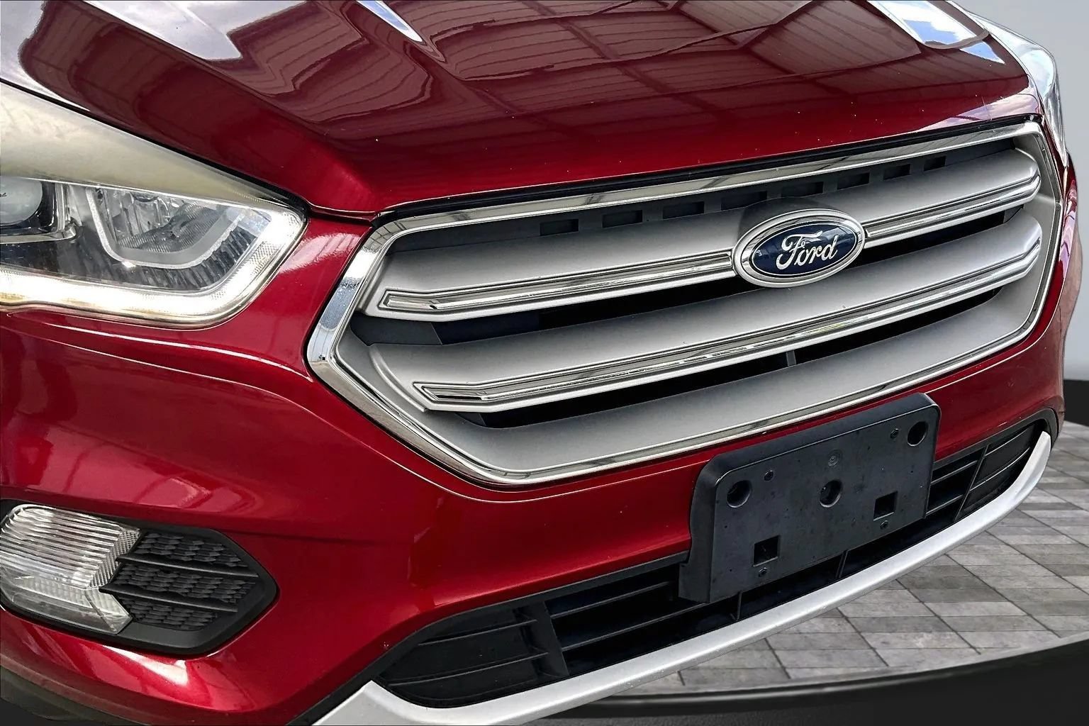 Used 2018 Ford Escape SEL FWD image 29