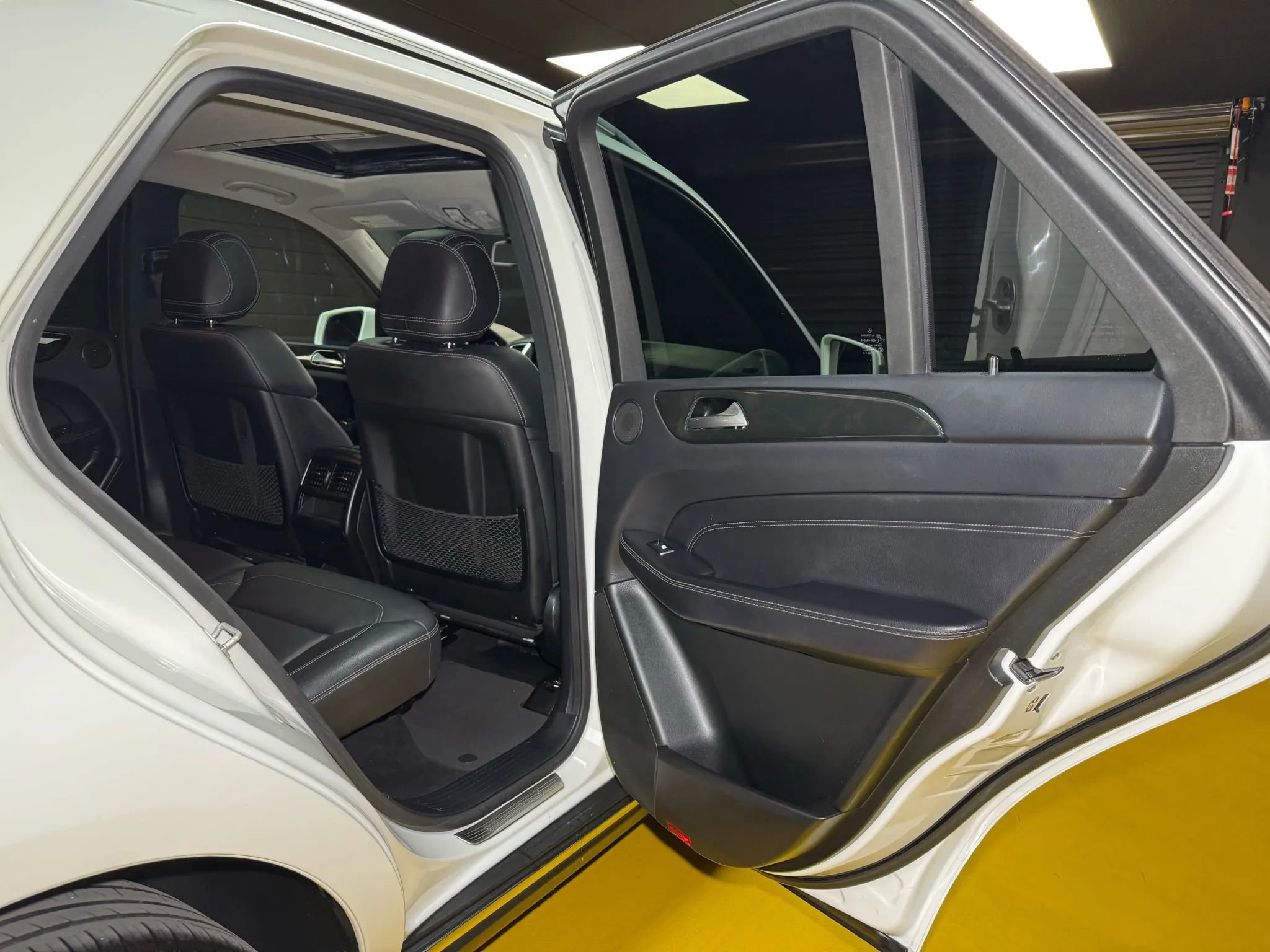 Used 2015 Mercedes-Benz ML 350 4MATIC w/ Premium 1 Package image 23