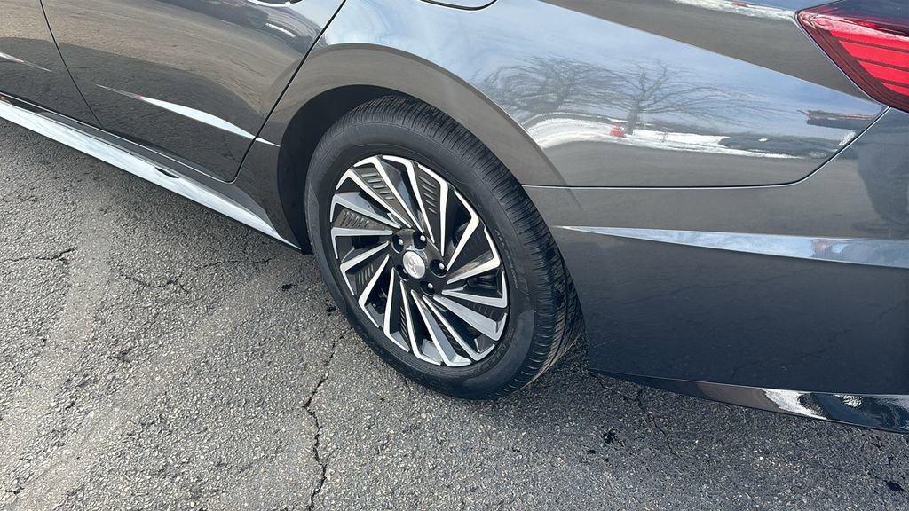 Used 2023 Hyundai Sonata SEL image 9