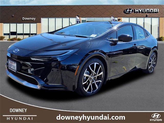 Used 2024 Toyota Prius Prime Premium image 1