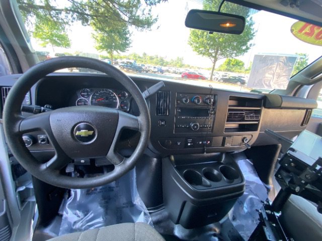 Used 2021 Chevrolet Express 2500 RWD image 18