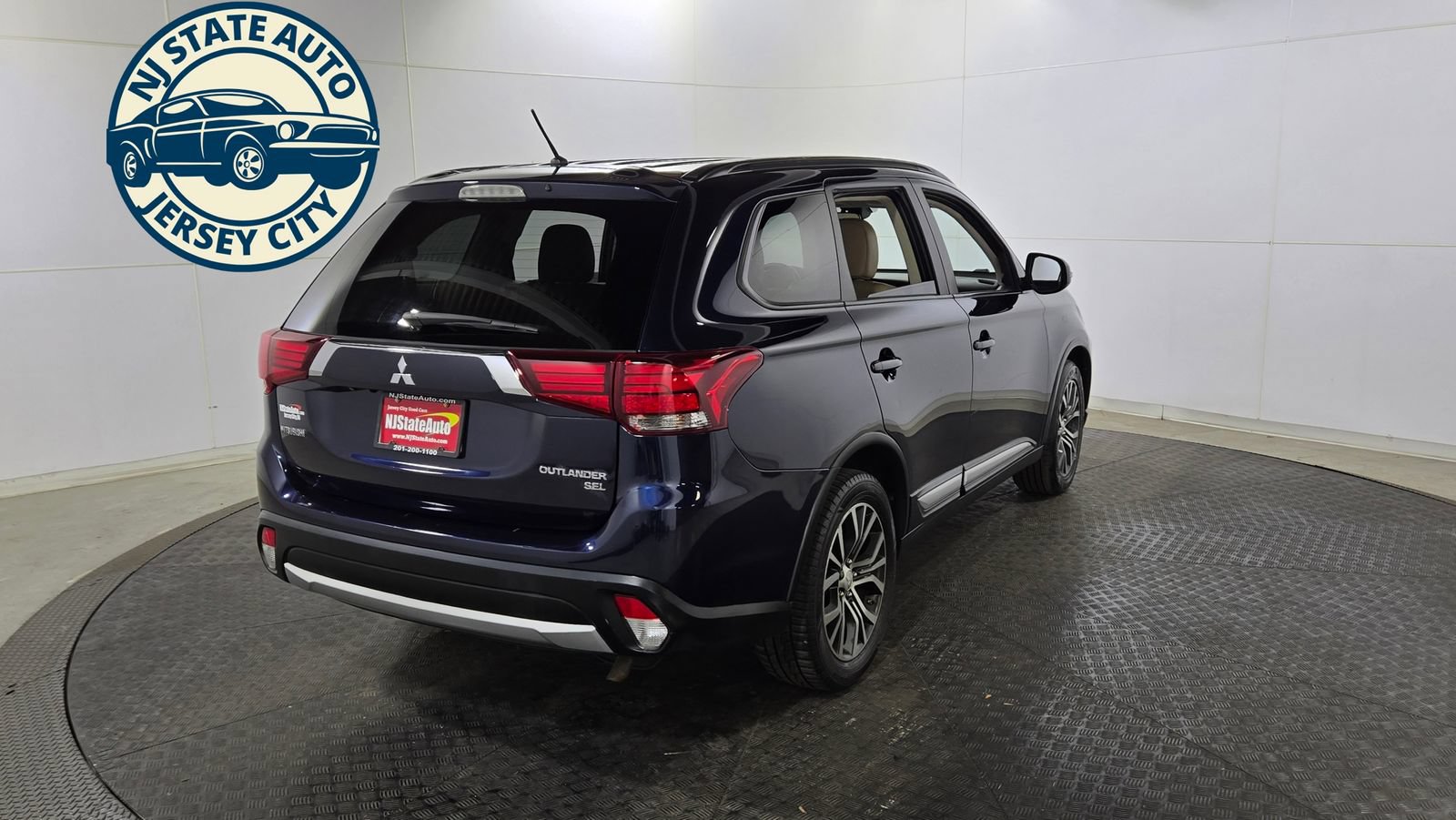 Used 2016 Mitsubishi Outlander SEL AWD/4WD image 7