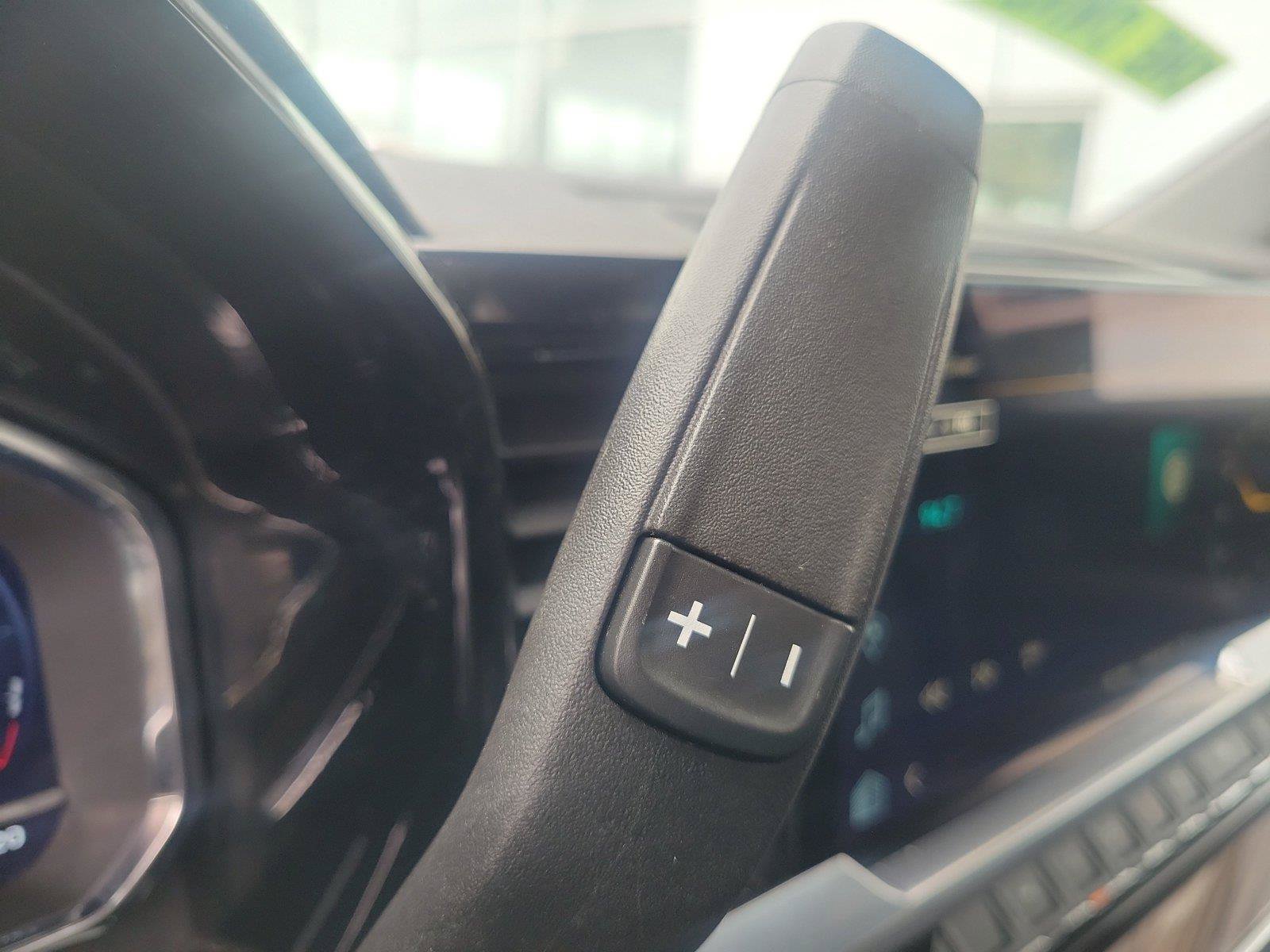 Used 2023 Chevrolet Silverado 1500 LT AWD/4WD image 27