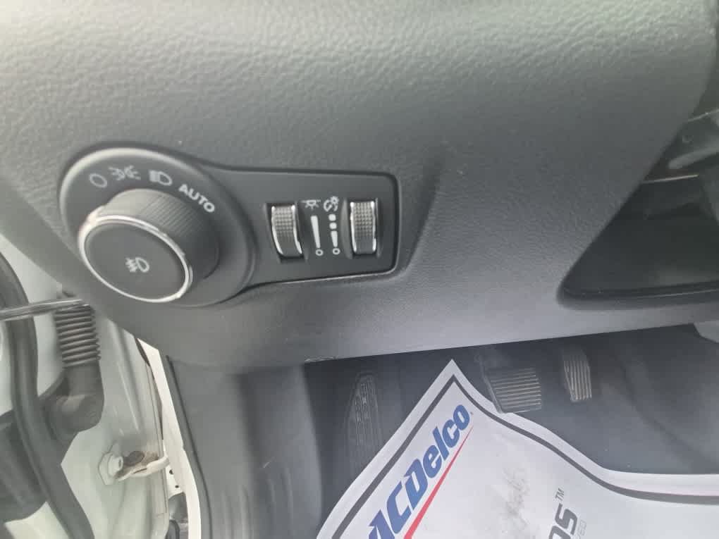 Used 2025 Jeep Compass Latitude AWD/4WD image 10