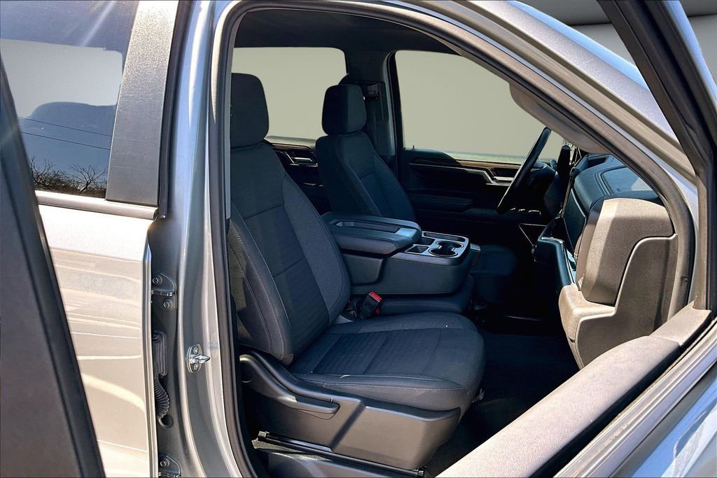 Used 2023 Chevrolet Silverado 1500 LT w/ Protection Package AWD/4WD image 30