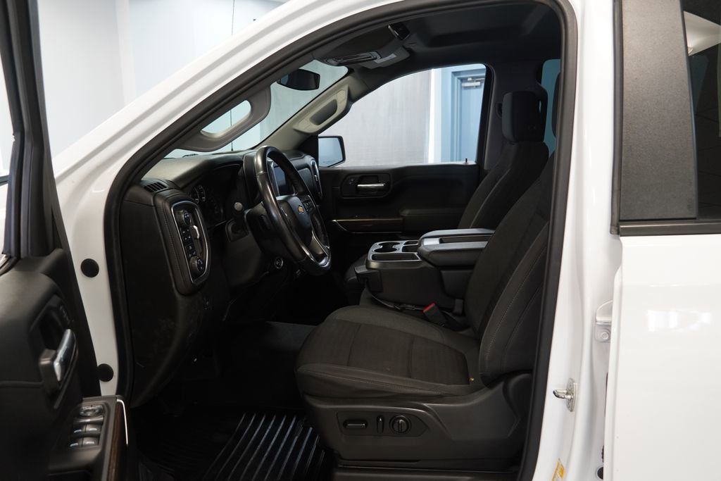 Used 2021 Chevrolet Silverado 1500 LT w/ Work Truck Package image 4
