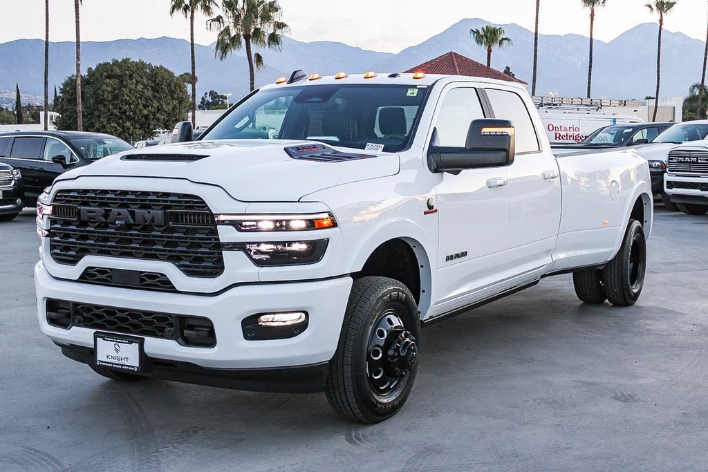 New 2026 RAM 3500 Limited AWD/4WD image 4