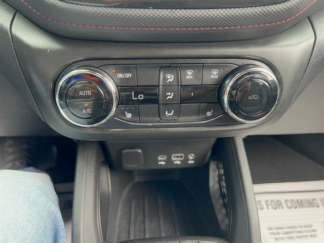Used 2023 Chevrolet TrailBlazer RS w/ Sun and Liftgate Package FWD image 22