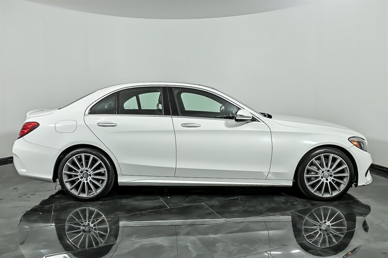 Used 2016 Mercedes-Benz C 300 4MATIC Sedan image 10