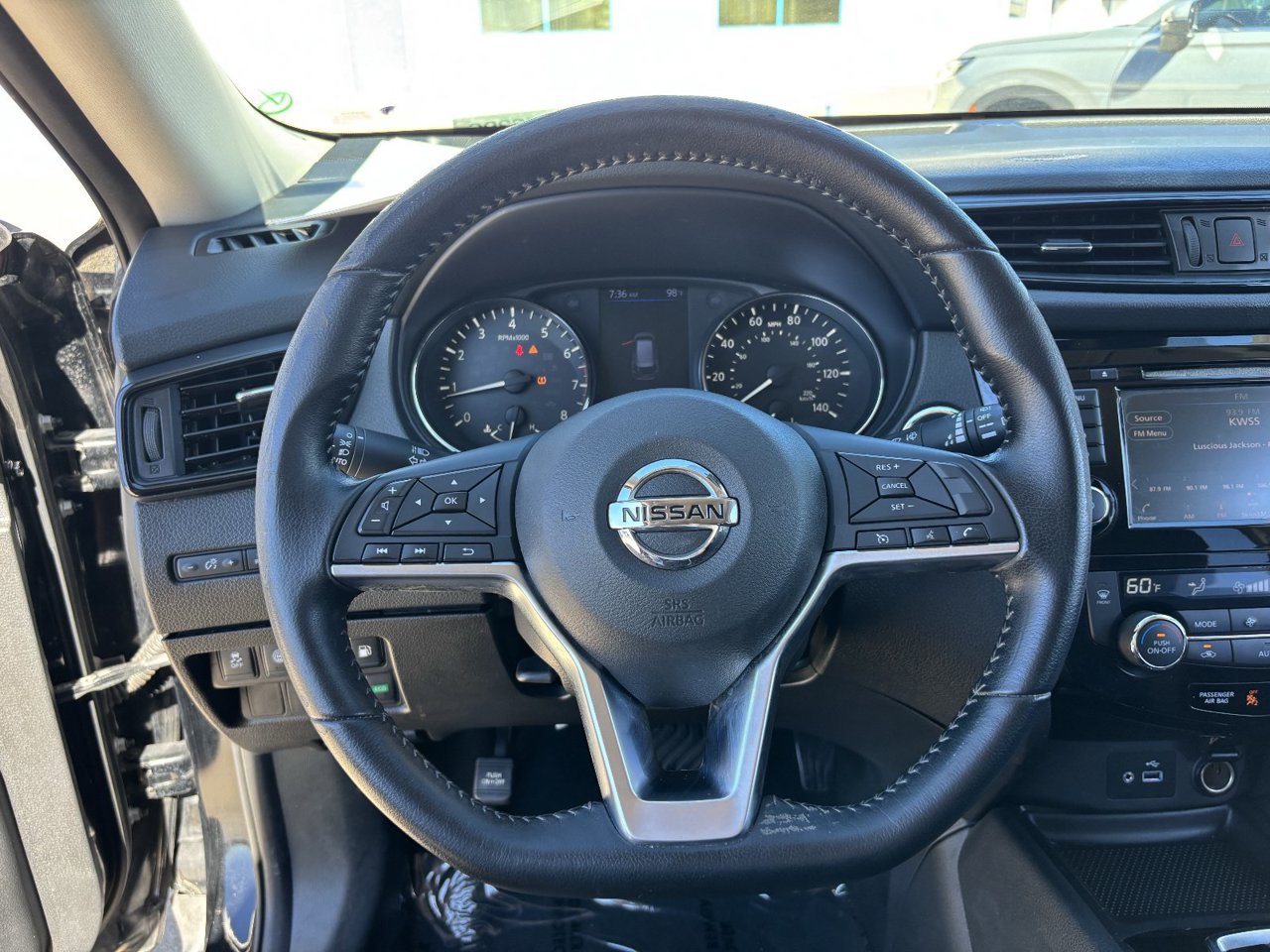 Used 2020 Nissan Rogue SV FWD image 24