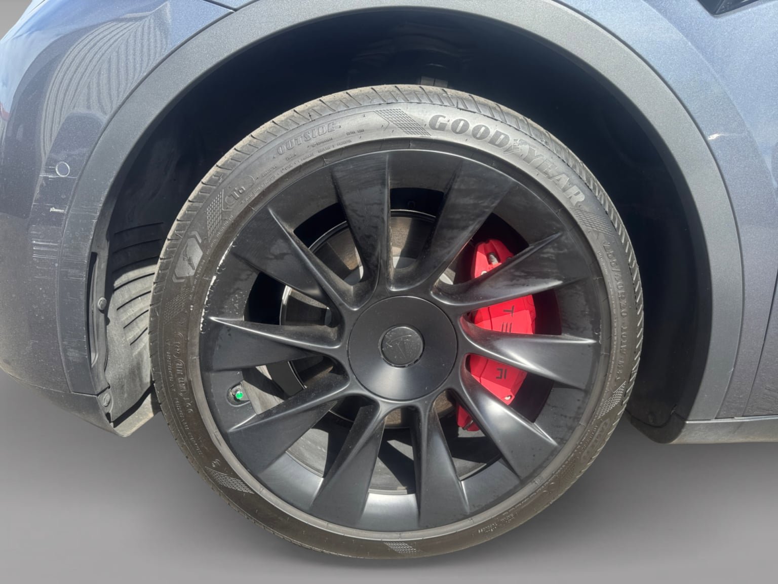 Used 2021 Tesla Model Y Long Range AWD/4WD image 9