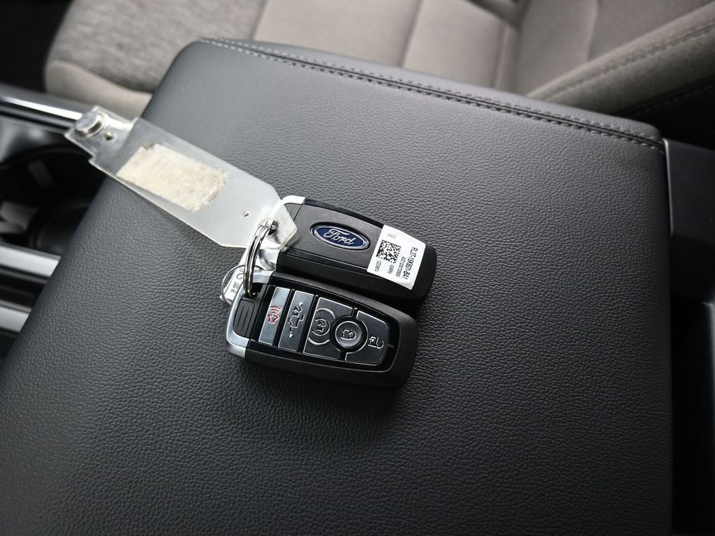 New 2025 Ford F150 XLT w/ Equipment Group 302A MID image 18