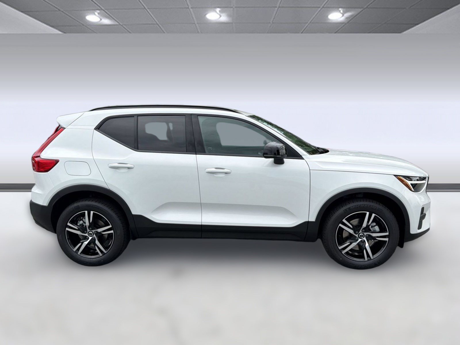 New 2026 Volvo XC40 B5 Core w/ Protection Package Premier AWD/4WD image 8