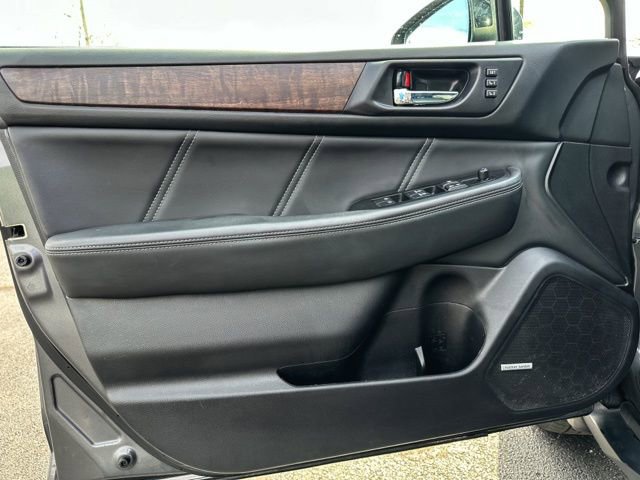 Used 2019 Subaru Outback 2.5i Limited AWD/4WD image 15