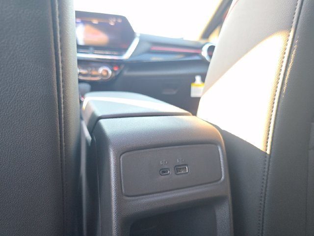 New 2026 Chevrolet Trax RS w/ Sunroof Package FWD image 23