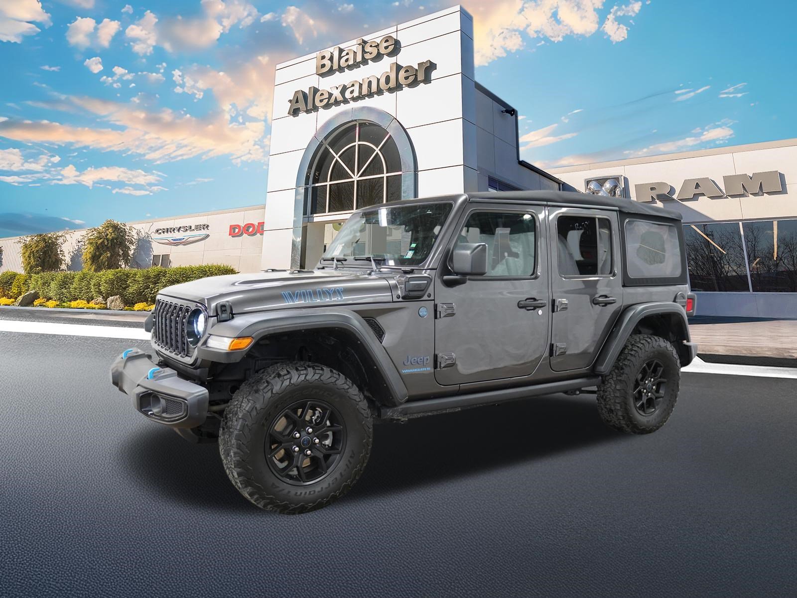 Used 2024 Jeep Wrangler Unlimited AWD/4WD image 10