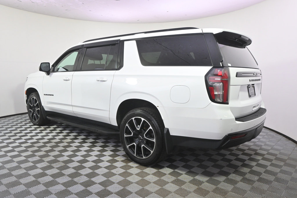 Used 2023 Chevrolet Suburban RST w/ Luxury Package AWD/4WD image 3