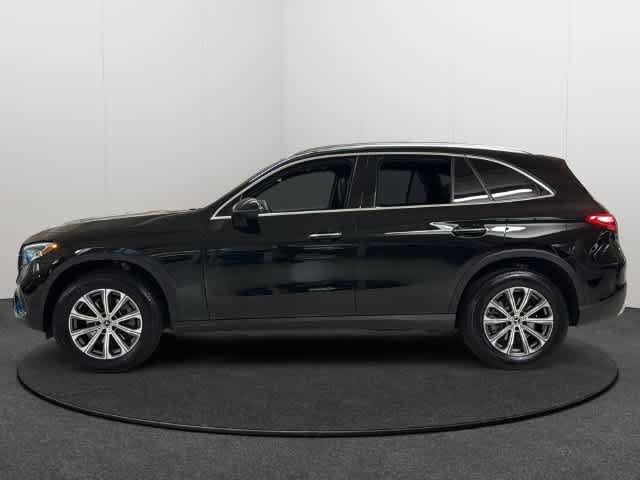 Certified 2026 Mercedes-Benz GLC 300 4MATIC image 3