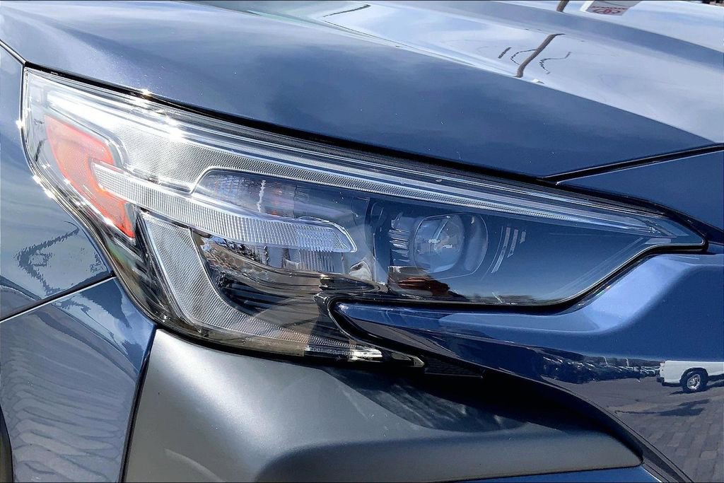 Certified 2025 Subaru Outback Premium image 30