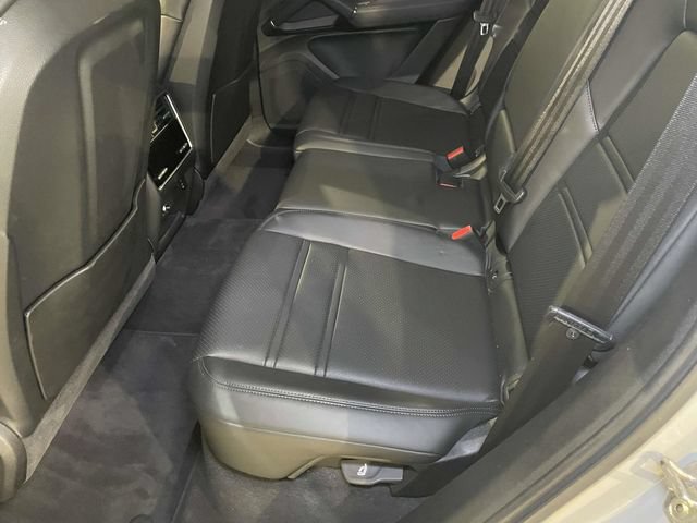 Certified 2023 Porsche Cayenne AWD/4WD image 20