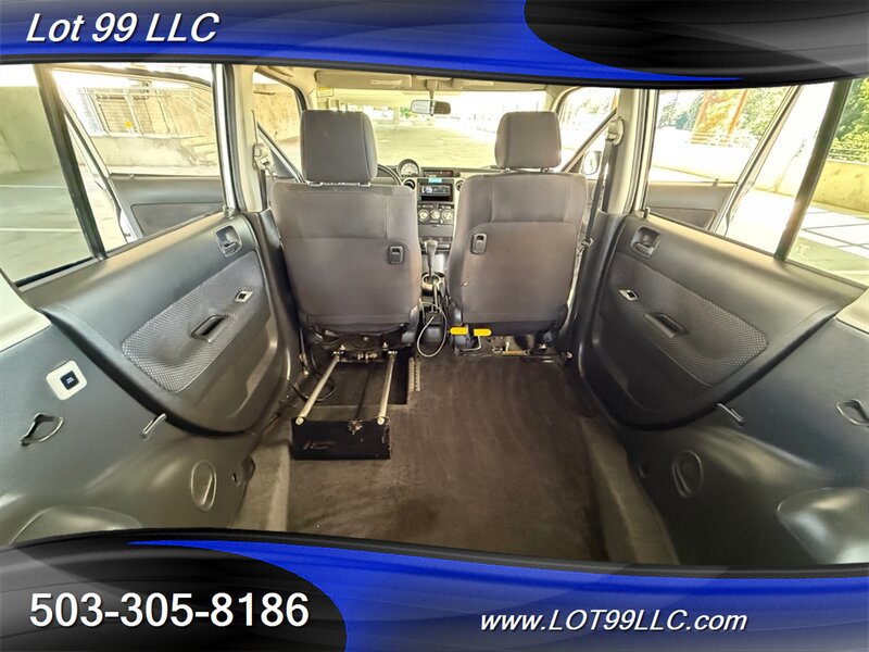 Used 2005 Scion xB FWD image 21