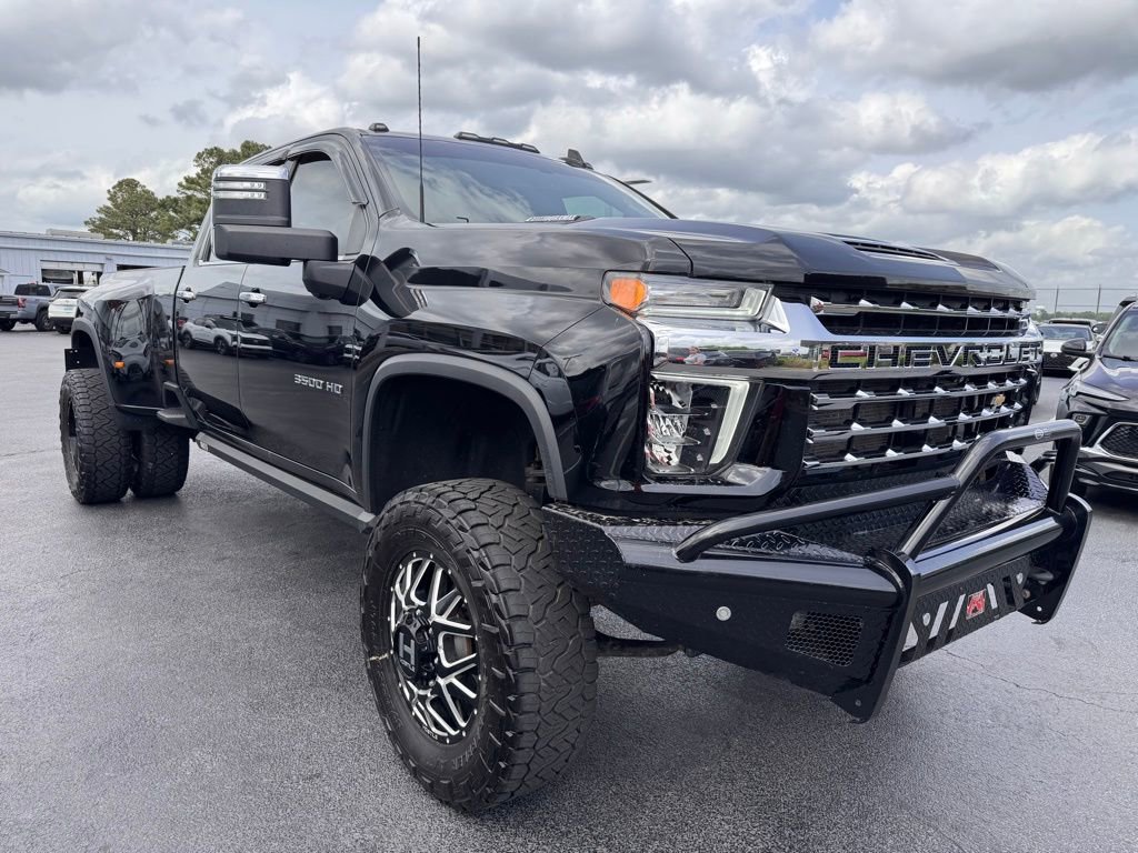 Used 2022 Chevrolet Silverado 3500 LTZ w/ LTZ Convenience Package AWD/4WD image 7