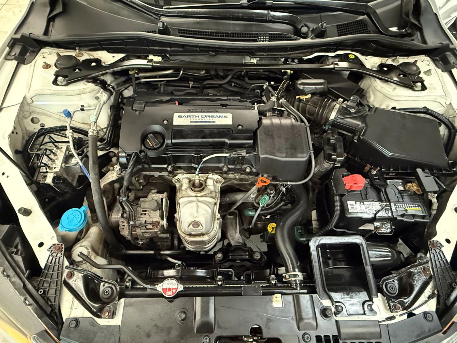 Used 2015 Honda Accord Sport image 38