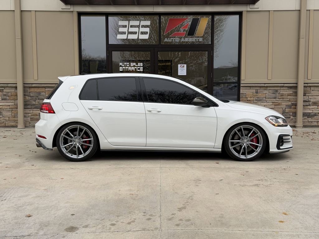 Used 2019 Volkswagen GTI SE w/ SE Experience Package image 2
