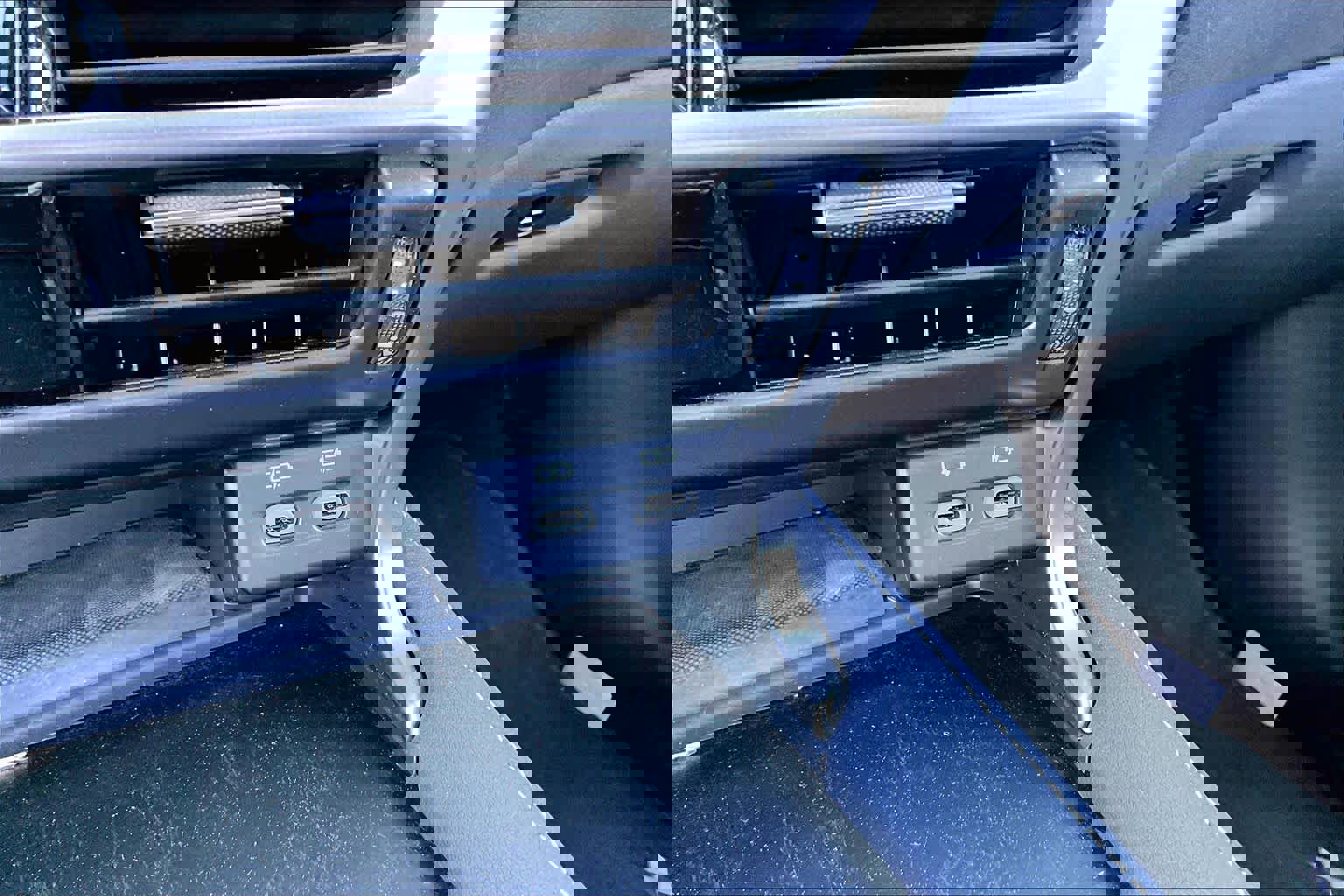 Used 2023 Lexus RX 350 Luxury w/ Cold Area Package image 35