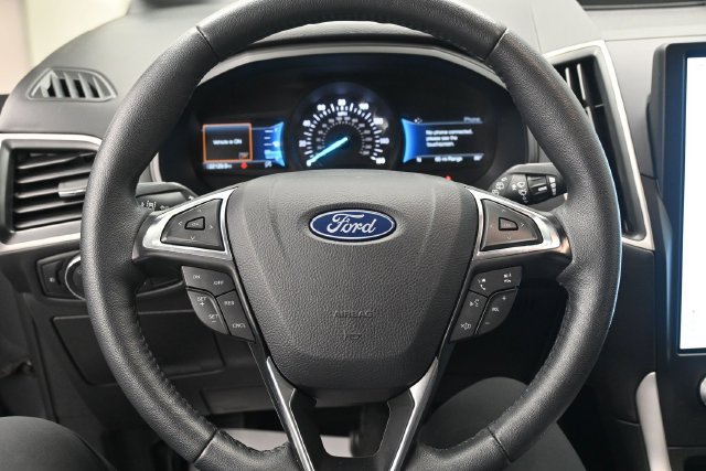 Certified 2024 Ford Edge SEL w/ Convenience Package AWD/4WD image 10