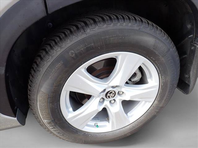 Used 2020 Toyota Highlander LE AWD/4WD image 7