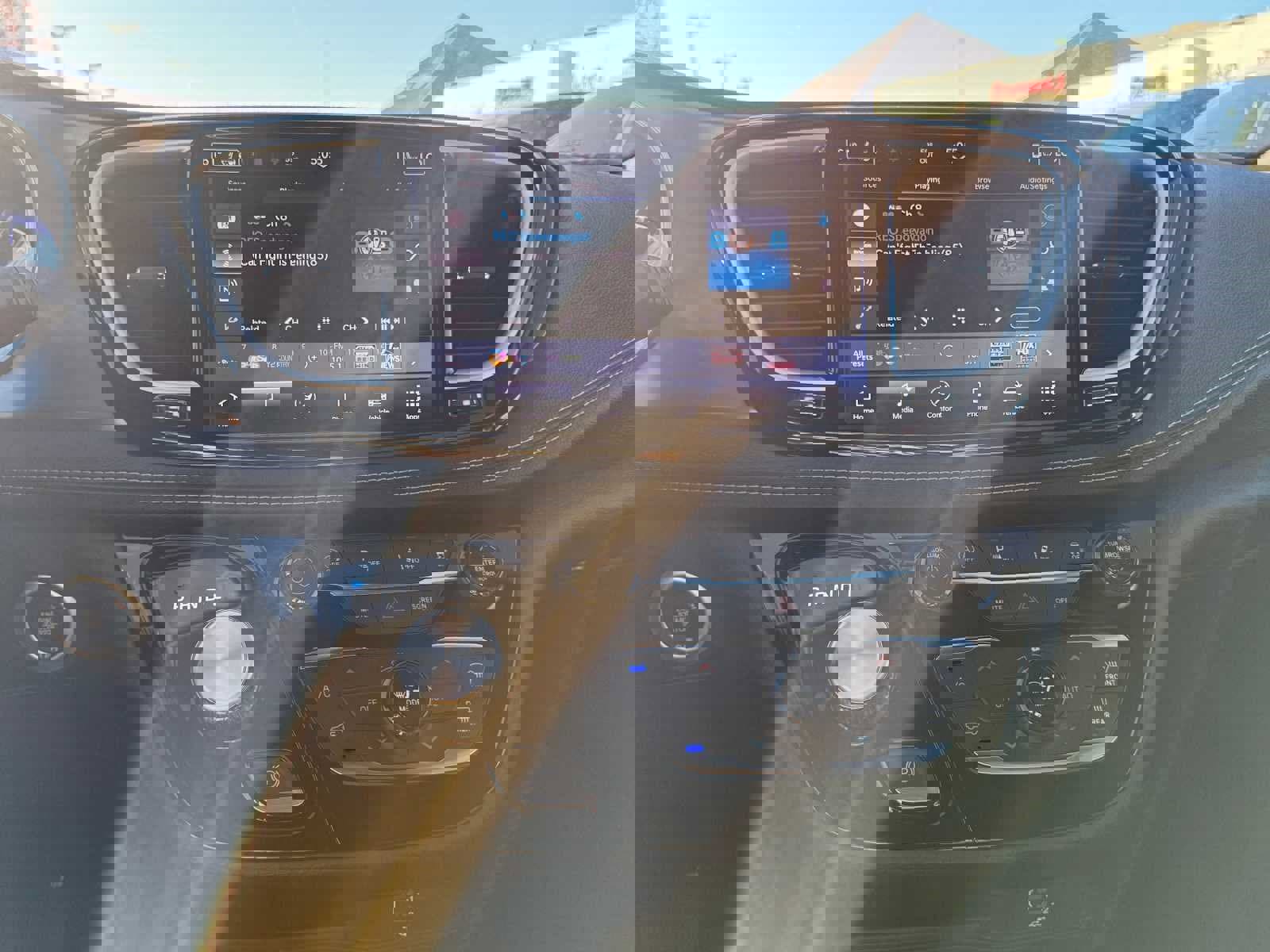 New 2026 Chrysler Pacifica Select image 16