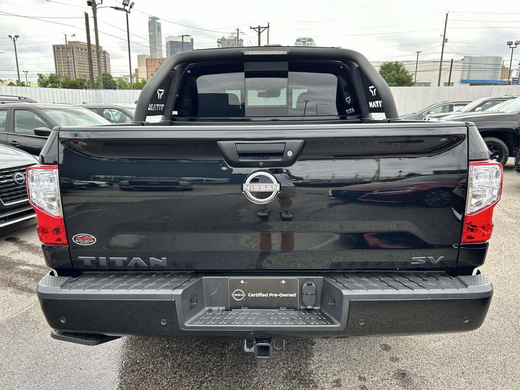 Used 2024 Nissan Titan SV w/ SV Bronze Edition Package RWD image 3