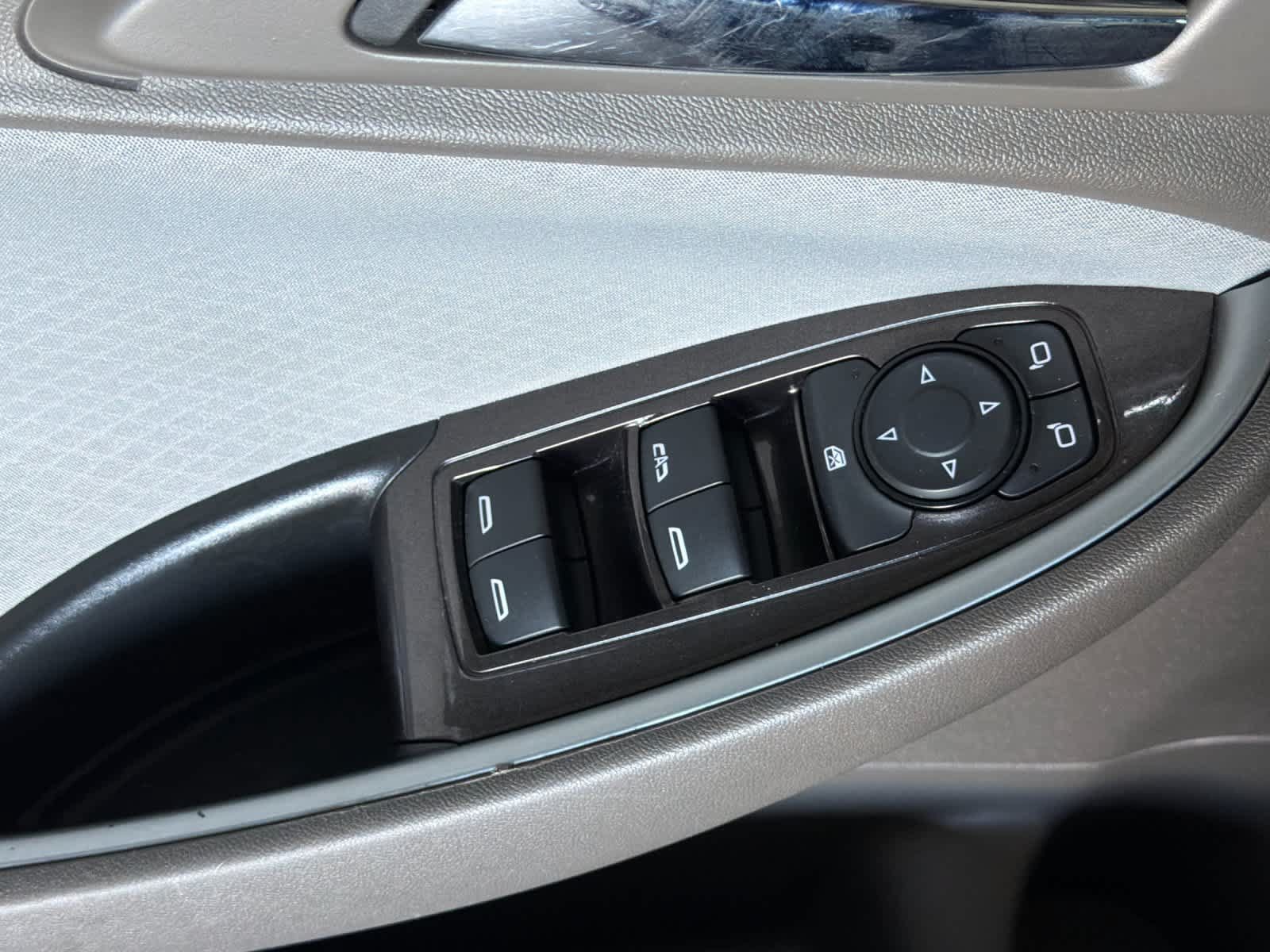 Used 2025 Chevrolet Malibu LT FWD image 13