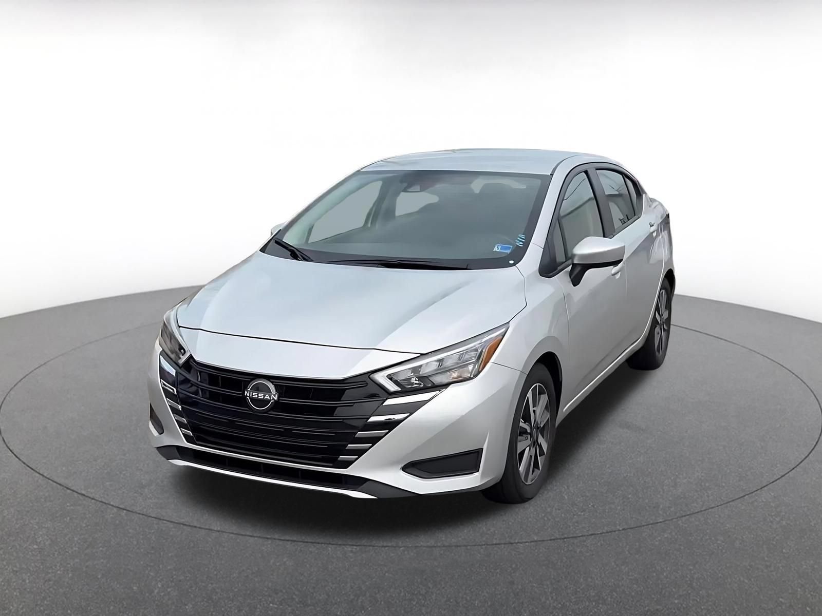 Used 2025 Nissan Versa SV FWD image 7