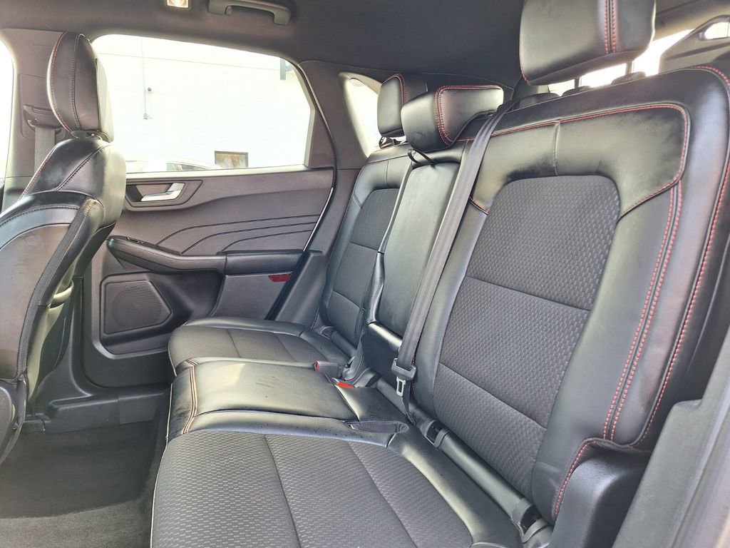Used 2024 Ford Escape ST-Line image 23