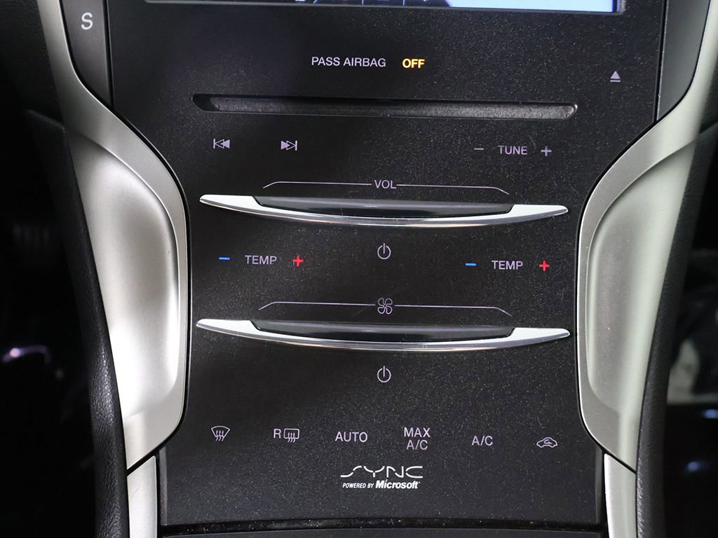 Used 2014 Lincoln MKZ image 47