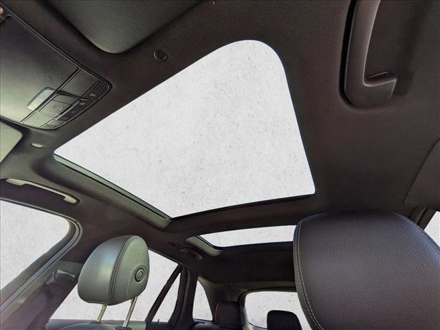 Used 2020 Mercedes-Benz GLC 300 4MATIC image 15