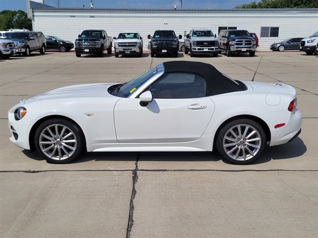 Used 2017 FIAT 124 Spider Lusso image 8